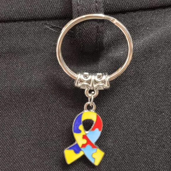 Autism Awareness Ribbon Puzzle Piece Keychain - Picture 3 of 4